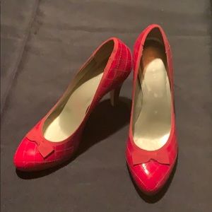 Red leather pan leather heels with bow